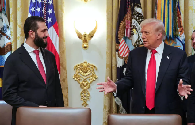 أحمد الشرع ودونالد ترامب باليت الأبيض