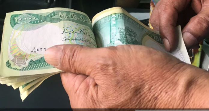 أوراق نقدية بقيمة 10 آلاف دينار عراقي